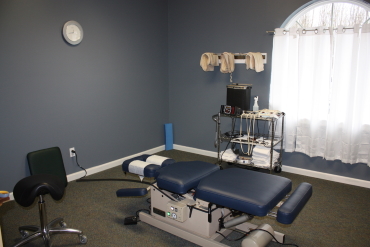 Catania-Chiro-Chiropractic-Care-Room-Services-Eaton-NY-1334-370x240